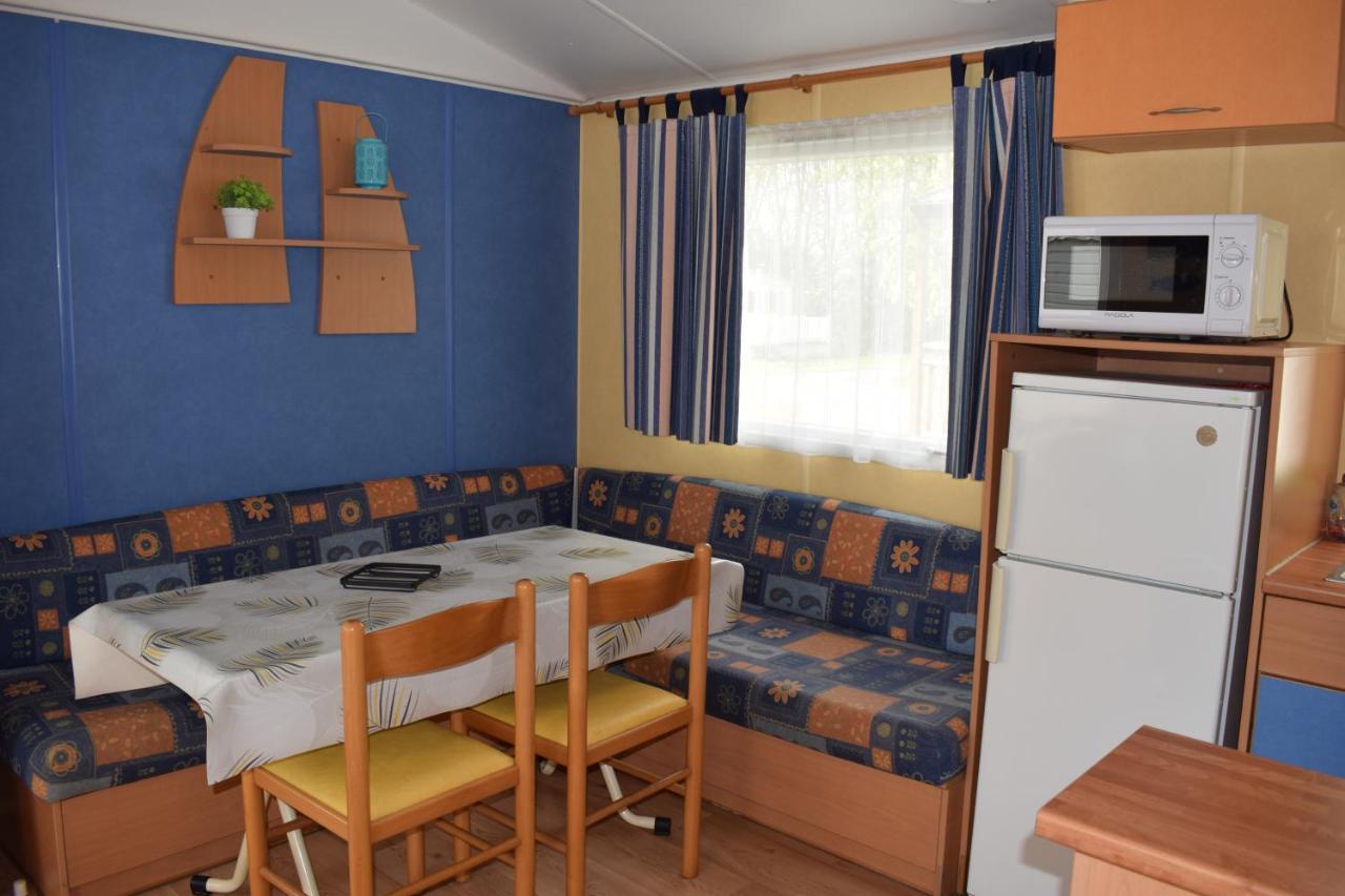 Camping Du Creulet Crouay エクステリア 写真
